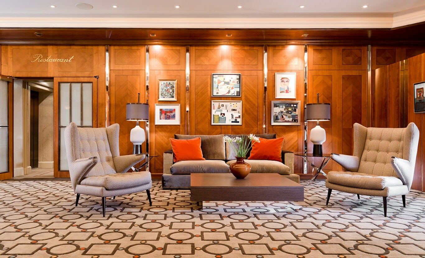 Althoff Hotel Am Schlossgarten Stuttgart Exterior foto The interior of the hotel
